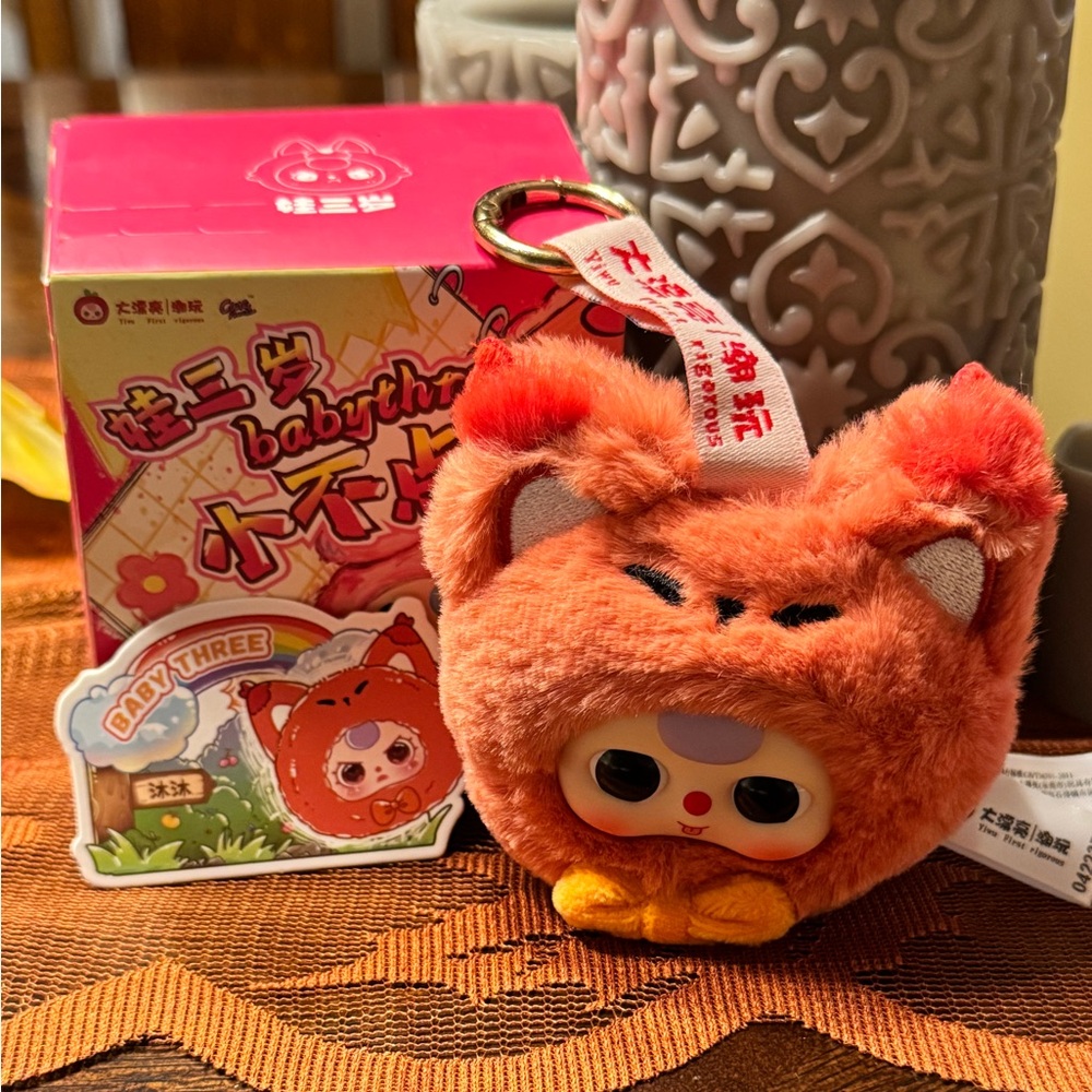 Baby Three Tiny Orange Fox Plush Keychain Pendant-New Opened Box to Confirm